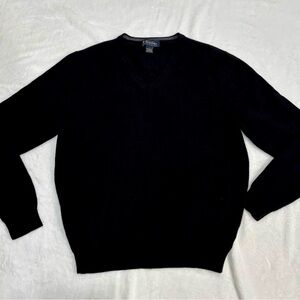 Brooks Brothers Extra Fine Italian Merino Wool Black V-Neck Sweater size large